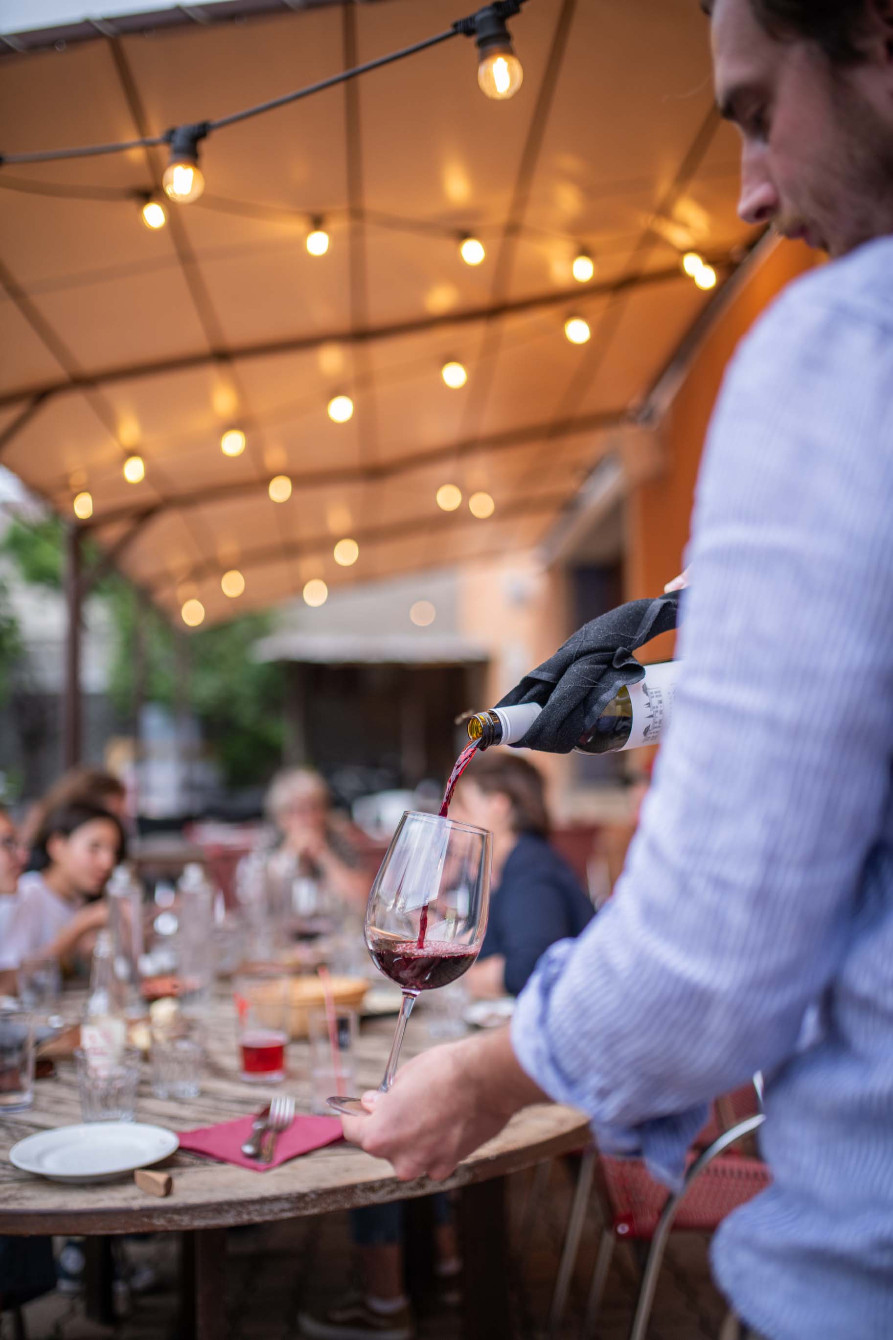 Des plats authentiques et gourmands Une terrasse ensoleillée l’été. Et pour l’hiver, une trentaine de places dans deux salles en intérieur
